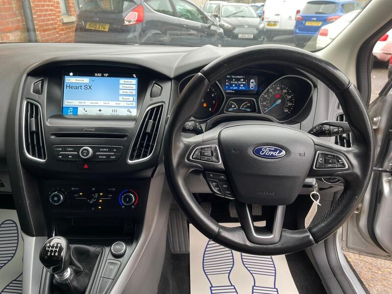 FORD FOCUS