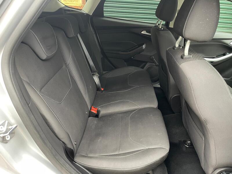 FORD FOCUS