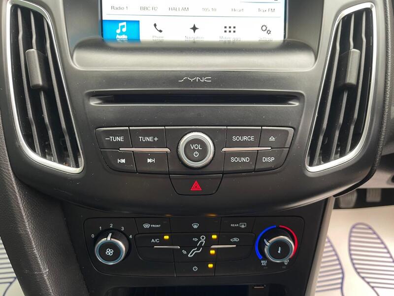 FORD FOCUS