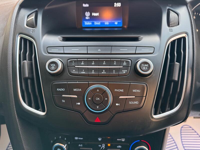 FORD FOCUS