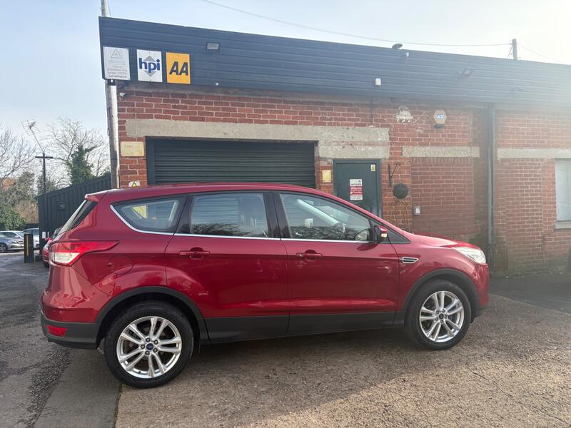 FORD KUGA