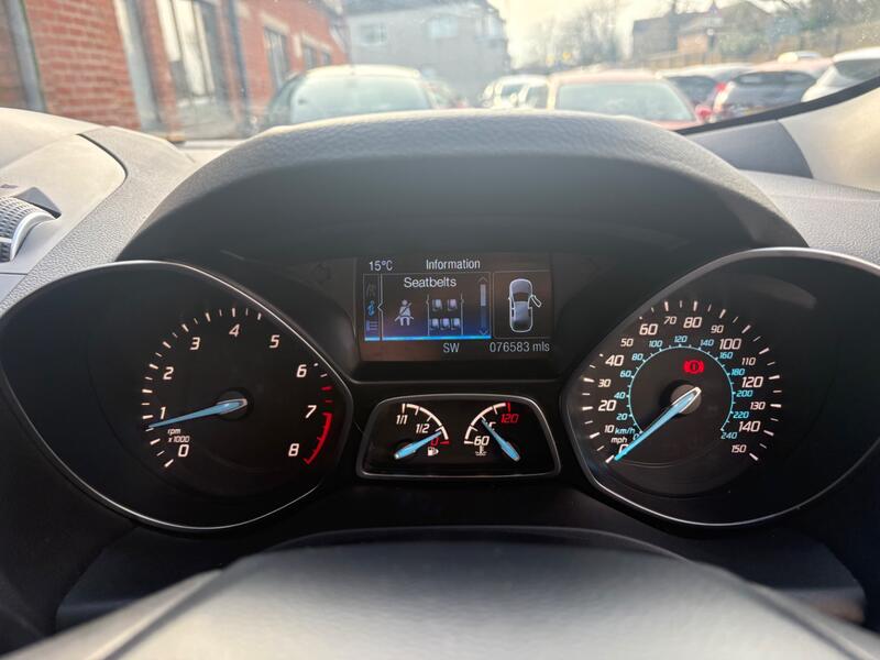 FORD KUGA