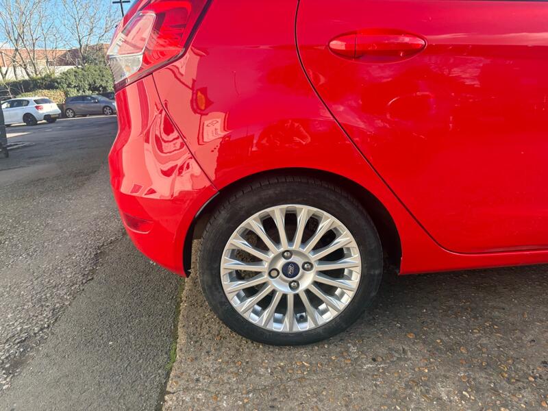 FORD FIESTA