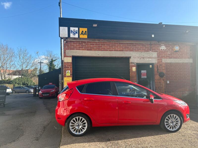 FORD FIESTA